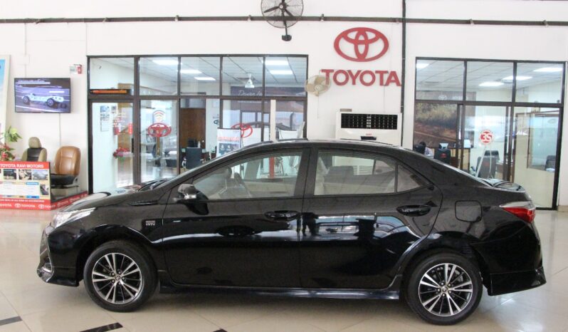 Toyota Corolla Altis 1.6 A/T full